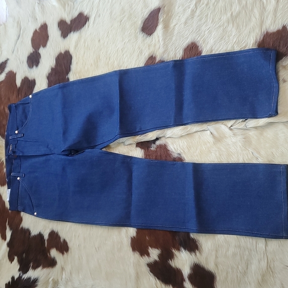 WRANGLERS - Picture 3 of 3